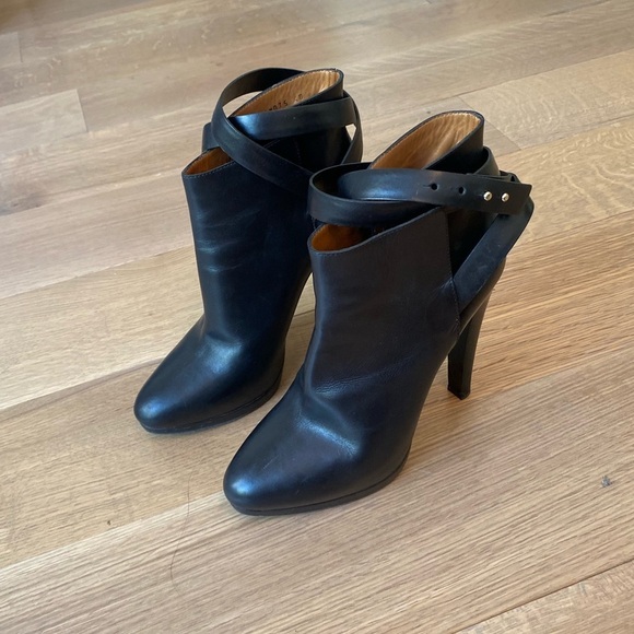 Giorgio Armani Black Leather Ankle Boot